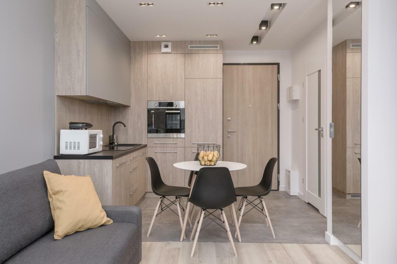 Chill Apartments Wola ワルシャワ エクステリア 写真